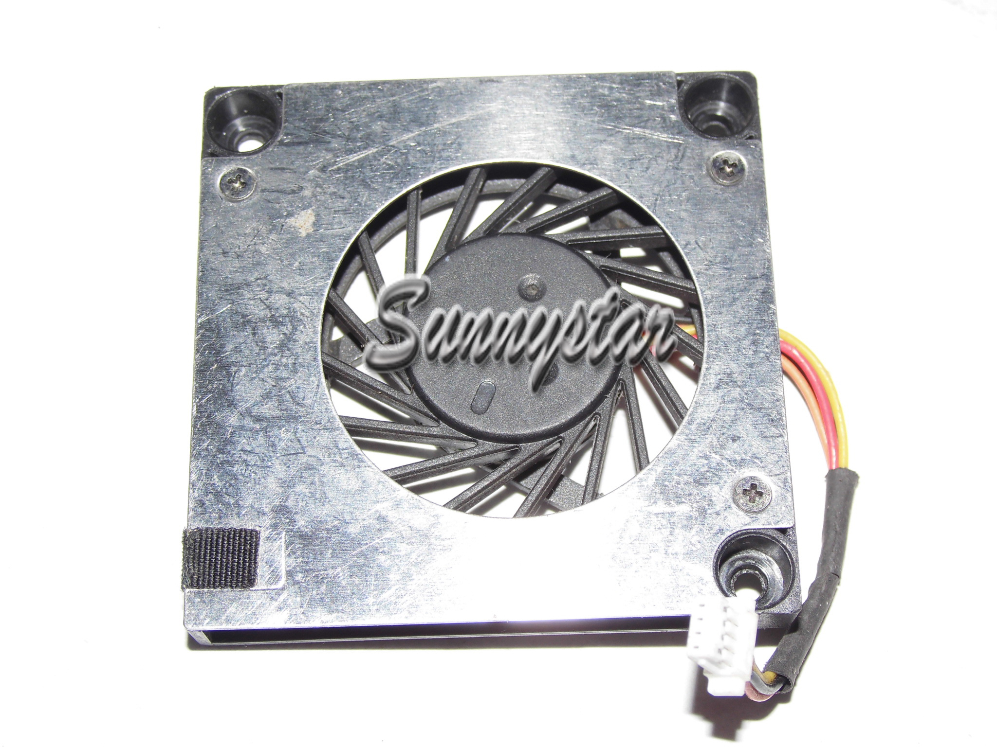 New Delta BSB04505HA-8D1H DC05V 0.30A 4-wire cooling fan 