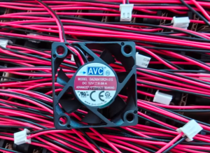 AVC 40MM DAZA0410R2H-015 12V 2Wire hard disk Video Recorder Cooling Fan