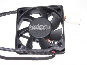 AVC 40x10mm DS04010B12H 050 12V 0.11A 3 Wires 3 Pins Case Fan 4CM Cooler