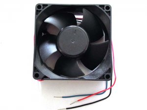 AVC 8032 8CM DASA0832B2M -004 12V 0.7A 3 Wires Cooler Fan