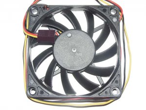 EVERFLOW 7010 7CM R127010BU 12V 0.45A 3 Wires 3 Pins case Fan