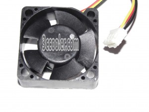 NIDEC 3510 3.5CM D03X-12TS5 01A(CX) 12V 0.04A 3 Wires 3 Pins Case Fan