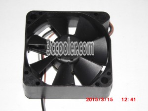 Toshiba 4515 45MM UDQFE3B02LQP 12V 0.11A A030WJ00 3 Wires 3 Pins Case Fan