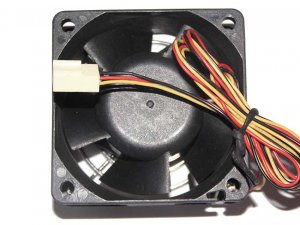 SUNON PMD1206PTB1-A (2).U.F.GN 12V 3.9W 3wires 3 Pins 6025 Cooling fan