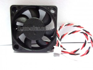 Sunon 3CM MC30060V1-000C-F99 5V 0.56W 3 Wires 3Pins case fan