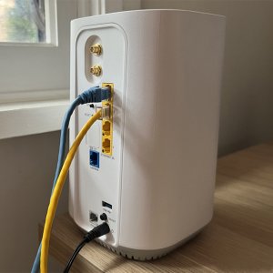 Telstra 5G Home modem X55 AW1000 WiFi6 AX3600 dual band wireless router