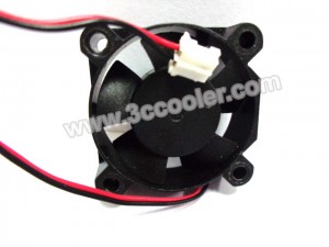 YOUNGLIN  3010 3CM DFS301012M 12V 1.3W 2 Wires DC Cooler Fan